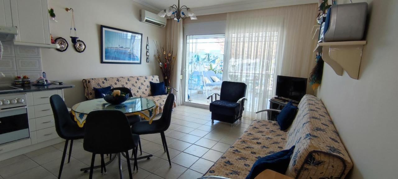 Sunflower Apartment Néa Péramos Buitenkant foto