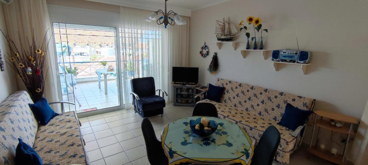Sunflower Apartment Néa Péramos Buitenkant foto